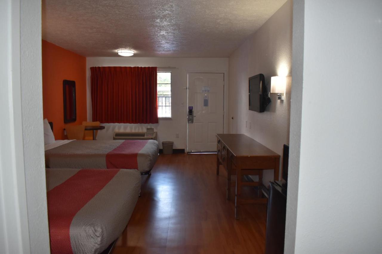 Motel 6 Lake Charles, La Exterior photo